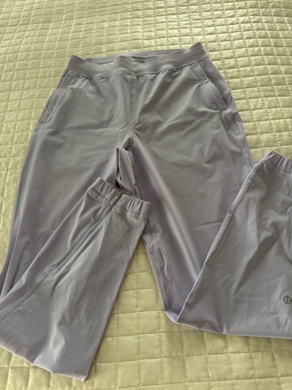 lululemon athletica Light Lavender Jogger Pants NWOT